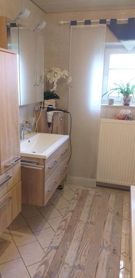 Appartement Bei Den Geissens à Aldersbach Extérieur photo
