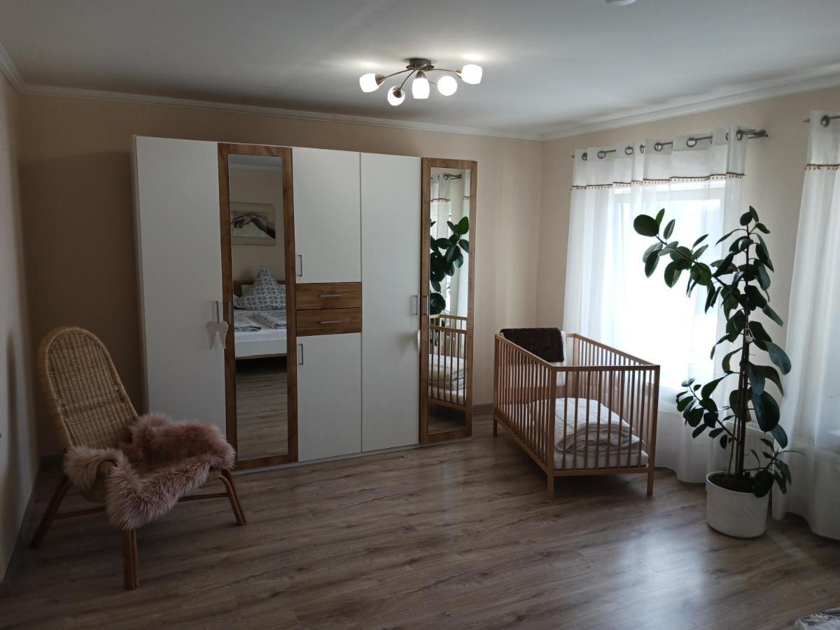 Appartement Bei Den Geissens à Aldersbach Extérieur photo