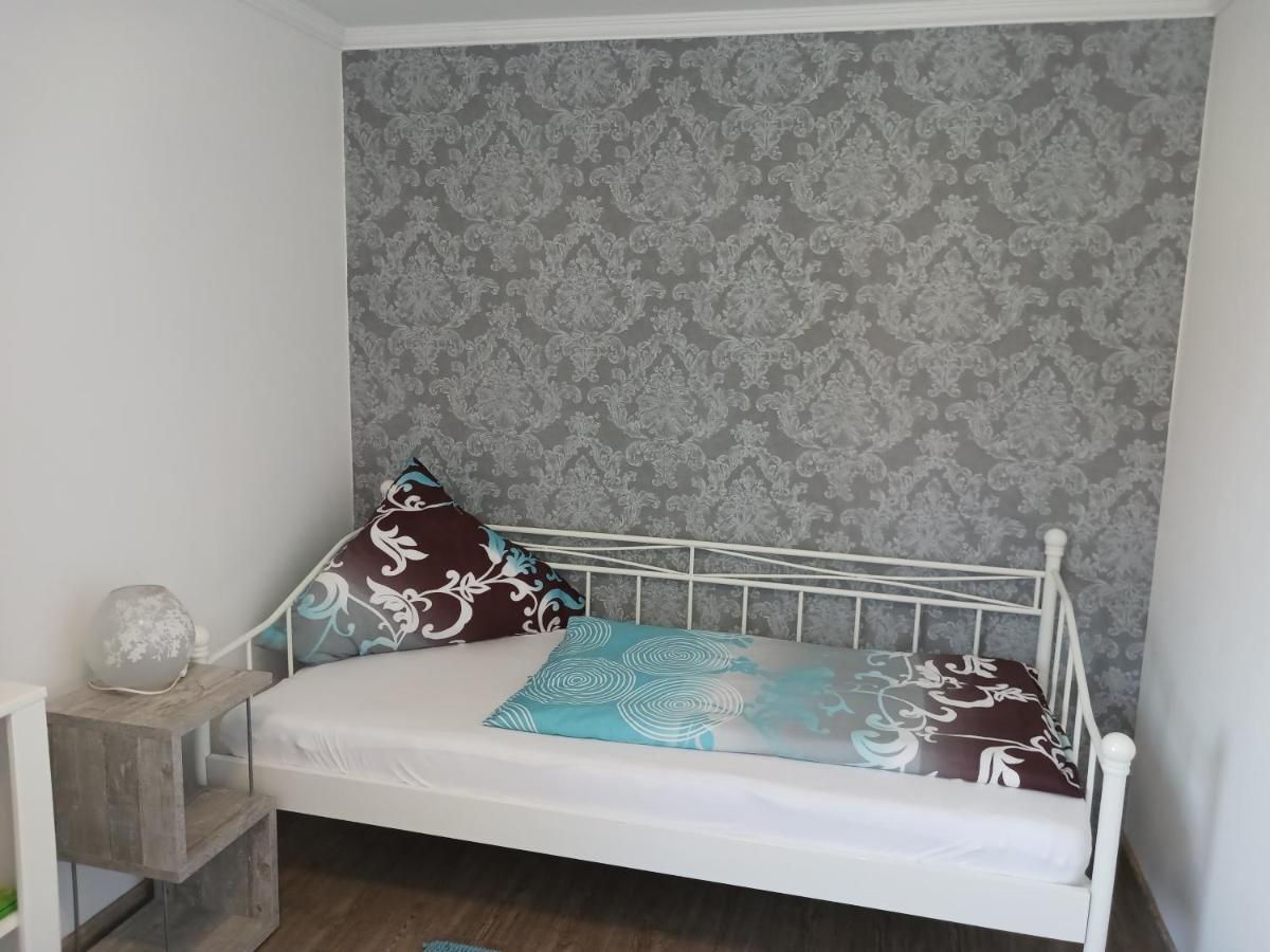 Appartement Bei Den Geissens à Aldersbach Extérieur photo